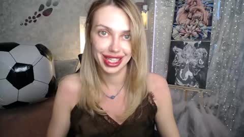 Snapshot of yournickyadamidi chatting on 06/16/26, 04:31 Nicky online show from 06/16/26, 04:31