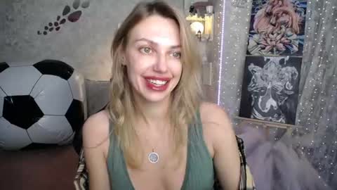 Snapshot of yournickyadamidi chatting on 06/19/26, 04:22 Nicky online show from 06/19/26, 04:22