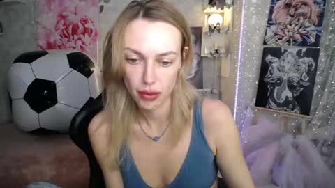 Snapshot of yournickyadamidi chatting on 07/01/26, 11:48 Nicky online show from 07/01/26, 11:48
