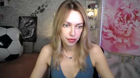 Snapshot of yournickyadamidi chatting on 07/15/26, 04:23 Nicky online show from 07/15/26, 04:23