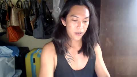 Snapshot of yourpinoy chatting on 08/10/26, 08:29 Iring online show from 08/10/26, 08:29
