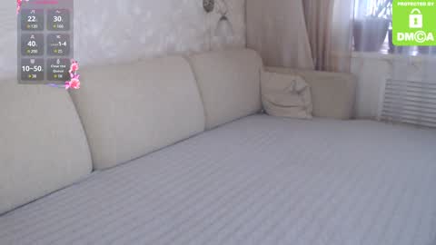 Snapshot of yourplanetoflove chatting on 01/11/25, 10:51 matypleazure online show from 01/11/25, 10:51