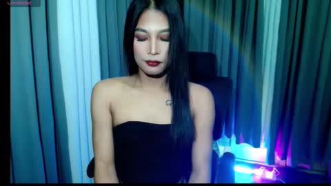 yourprettybella_ts online show from 02/04/26, 07:53