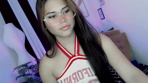 Snapshot of yourprettyblythe_ts chatting on 05/21/26, 07:15 yourprettyblythe_ts online show from 05/21/26, 07:15