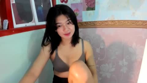 Snapshot of yourprettytrish chatting on 04/24/26, 10:23 Trish online show from 04/24/26, 10:23