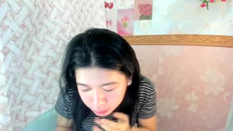 Snapshot of yourprettytrish chatting on 06/21/26, 09:39 Trish online show from 06/21/26, 09:39