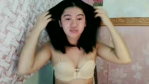 Snapshot of yourprettytrish chatting on 07/05/26, 11:34 Trish online show from 07/05/26, 11:34