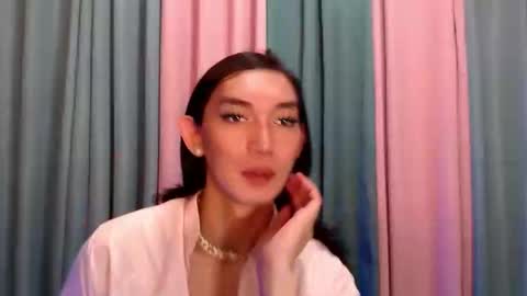 QueenLuci online show from 11/30/25, 11:47