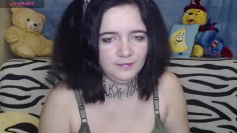 Snapshot of yours_good_mood chatting on 12/22/24, 04:17 Im - DANI .insta - hardblade1 online show from 12/22/24, 04:17