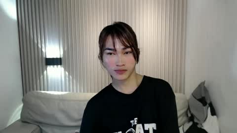 Snapshot of yoursexservice chatting on 12/20/25, 01:23 online show from 12/20/25, 01:23
