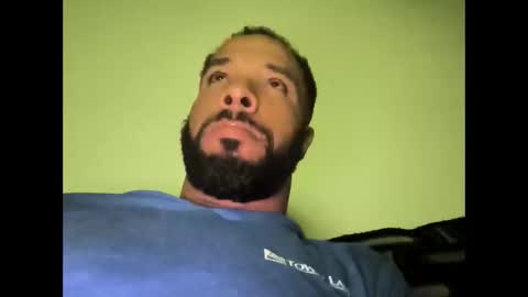 Snapshot of yoursexydaddy79 chatting on 10/12/25, 11:37 mother fucker online show from 10/12/25, 11:37