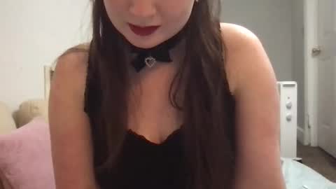 YoursTrulyBella online show from 01/13/26, 03:56