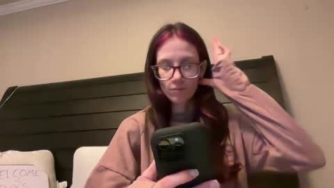 yourstrulylivy online show from 03/07/25, 12:37