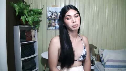 Snapshot of yoursubmissive_larah chatting on 05/11/26, 02:45 yoursubmissive_larah online show from 05/11/26, 02:45