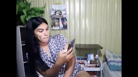Snapshot of yoursubmissive_larah chatting on 05/16/26, 01:54 yoursubmissive_larah online show from 05/16/26, 01:54
