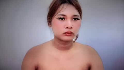 Snapshot of yoursweetgirl_zia chatting on 04/30/26, 02:51 yoursweetgirl_zia online show from 04/30/26, 02:51