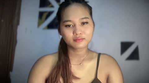 Snapshot of yoursweetgirl_zia chatting on 05/17/26, 05:05 yoursweetgirl_zia online show from 05/17/26, 05:05