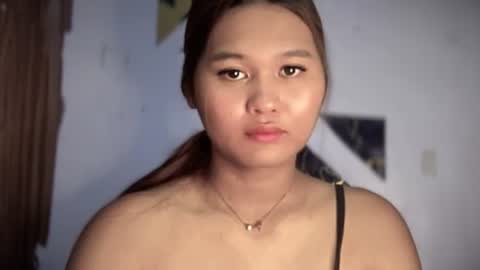 Snapshot of yoursweetgirl_zia chatting on 05/18/26, 05:57 yoursweetgirl_zia online show from 05/18/26, 05:57