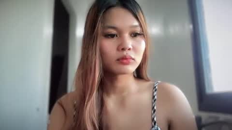 yoursweetgirl_zia online show from 07/16/26, 07:14