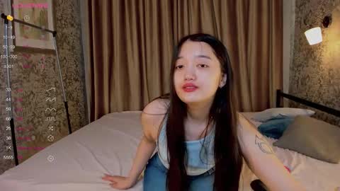 Bella online show from 09/12/25, 03:06