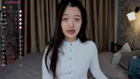 Bella online show from 09/15/25, 03:06