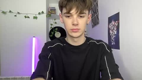 yoursweetyguy online show from 04/08/26, 04:07