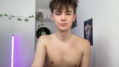 yoursweetyguy online show from 04/16/26, 01:45