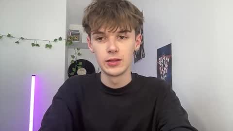 yoursweetyguy online show from 04/21/26, 02:34