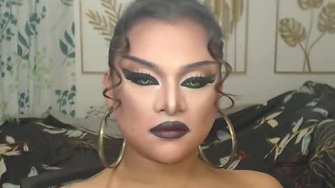 Snapshot of yourtrannyqueenxxx chatting on 10/05/25, 11:13 Anastacia Grey online show from 10/05/25, 11:13