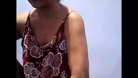 yourtropicalflower online show from 12/23/25, 09:07