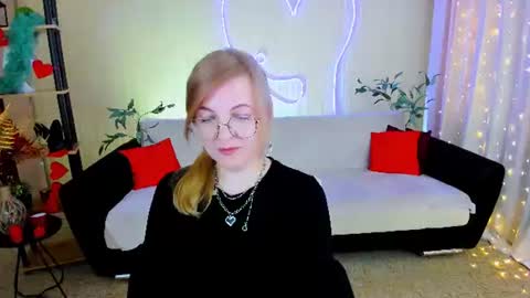 Snapshot of youruniverser chatting on 07/10/26, 10:18 Alice online show from 07/10/26, 10:18