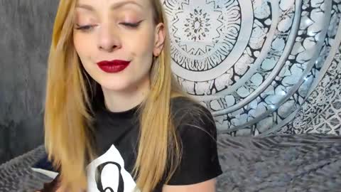 YourVenus00 -Follow my OF online show from 03/01/26, 03:58