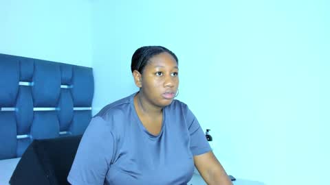yourwife_anna online show from 10/10/25, 11:53