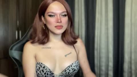 Snapshot of yourwildestdreamgirl chatting on 02/25/26, 02:32 ANDREA online show from 02/25/26, 02:32