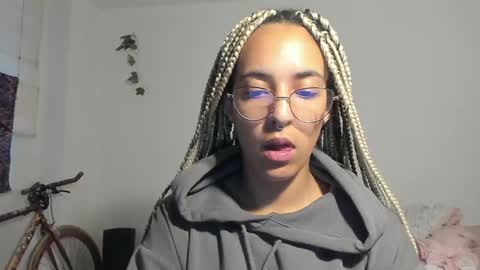 elizabeth  ju   online show from 12/27/24, 10:59