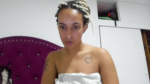 elizabeth  ju   online show from 12/30/24, 03:03