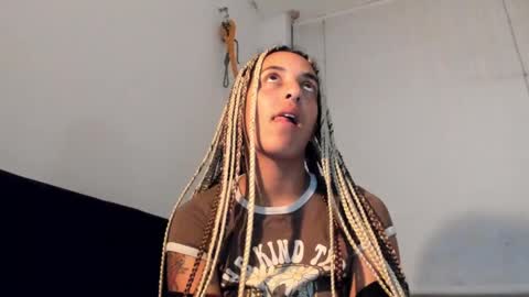 elizabeth  ju   online show from 01/22/25, 02:59