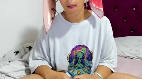 elizabeth  ju   online show from 02/17/25, 03:25