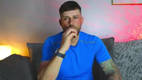 youzername2 online show from 04/05/26, 11:24