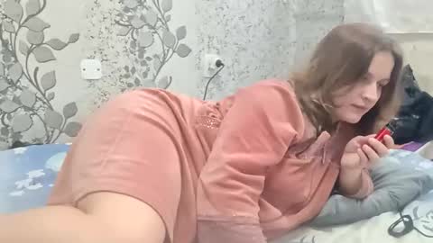 Yoyrgirlxq online show from 04/15/26, 09:38