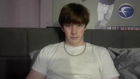 Snapshot of yp05 chatting on 11/03/25, 04:14 YoungPhysique05 online show from 11/03/25, 04:14