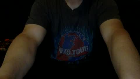 Snapshot of yque2 chatting on 11/16/25, 07:58 yque online show from 11/16/25, 07:58