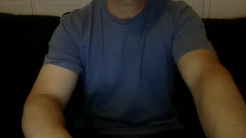 Snapshot of yque2 chatting on 11/24/25, 07:08 yque online show from 11/24/25, 07:08