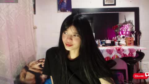 Snapshot of ysera_cb chatting on 04/24/26, 10:39 Lilith online show from 04/24/26, 10:39
