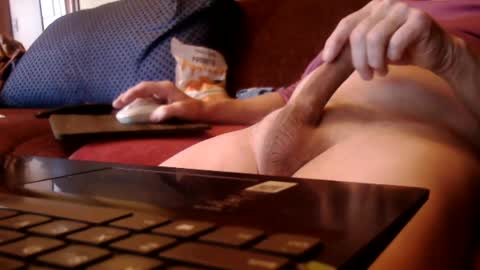 ytsim58 online show from 12/31/24, 06:02