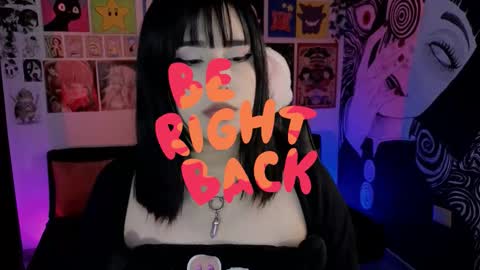    rawr   Anne Independent model      online show from 12/22/25, 02:30