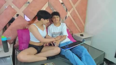 Yui  Rin online show from 11/28/25, 02:14