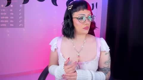 Snapshot of yuki_cross chatting on 02/25/26, 05:39 online show from 02/25/26, 05:39