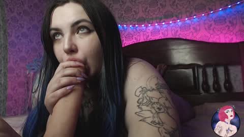 Annie online show from 12/19/24, 03:41