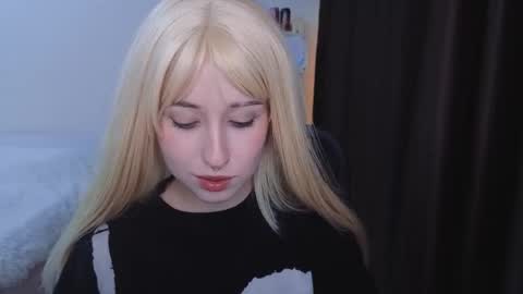 Misa online show from 09/28/25, 06:57